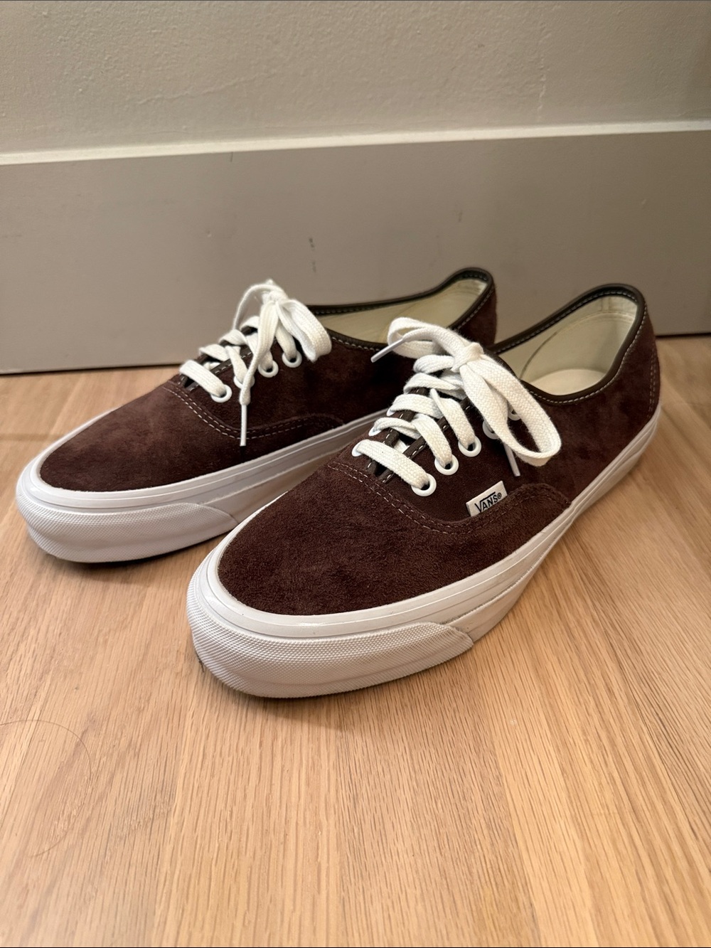 Vans Brown Suede Low-Top Sneakers Mens Size 9 women’s  Size 10.5